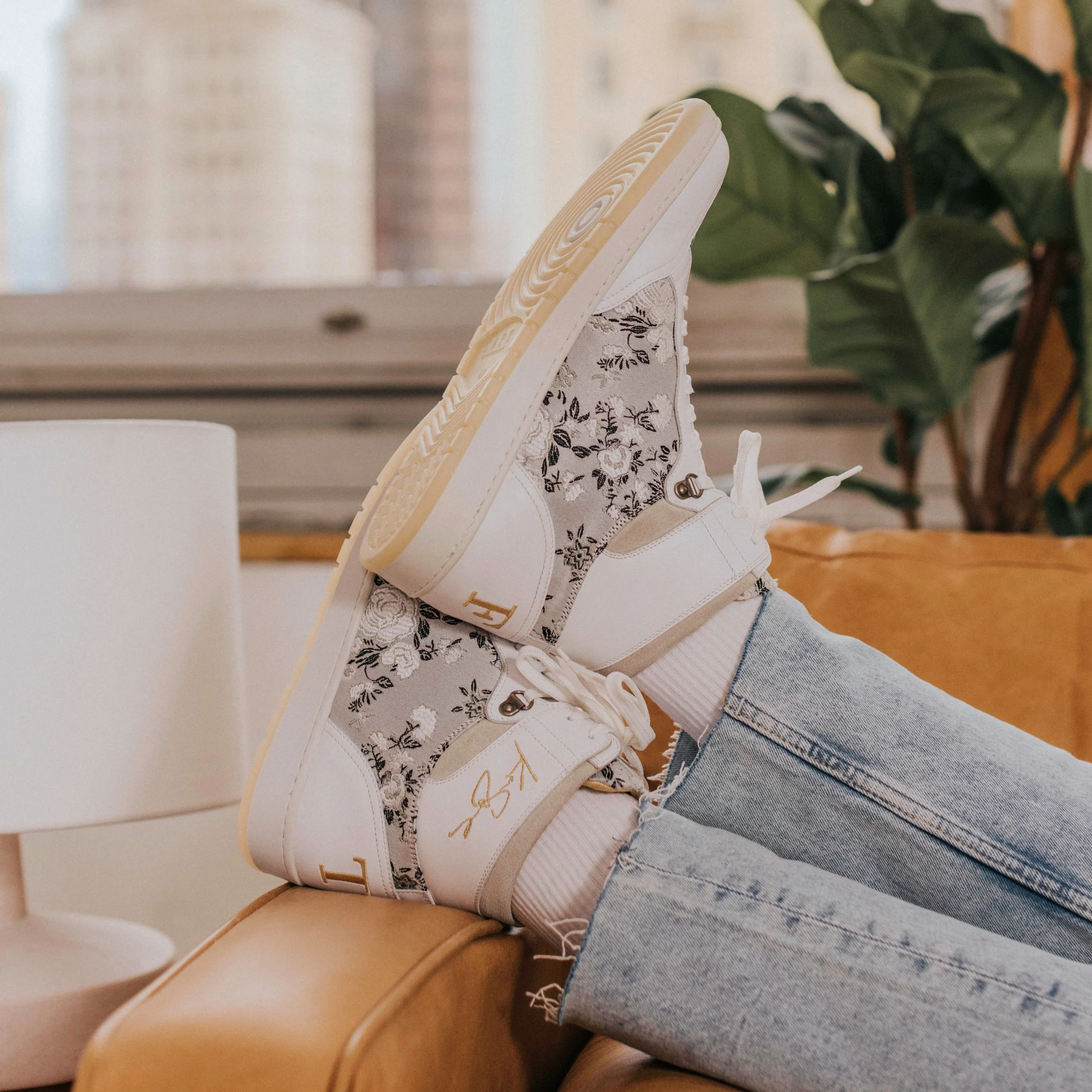 The Rapido High-top Sneaker in Eden Blanc - Image 3